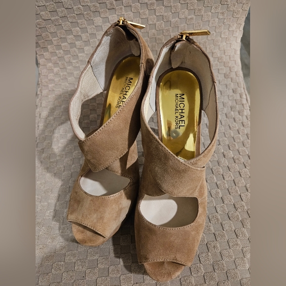 Michael Kors heels *Gorgeous* - Picture 3 of 6